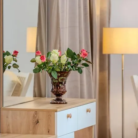 Apartament Katharina Gate By Kronstay *